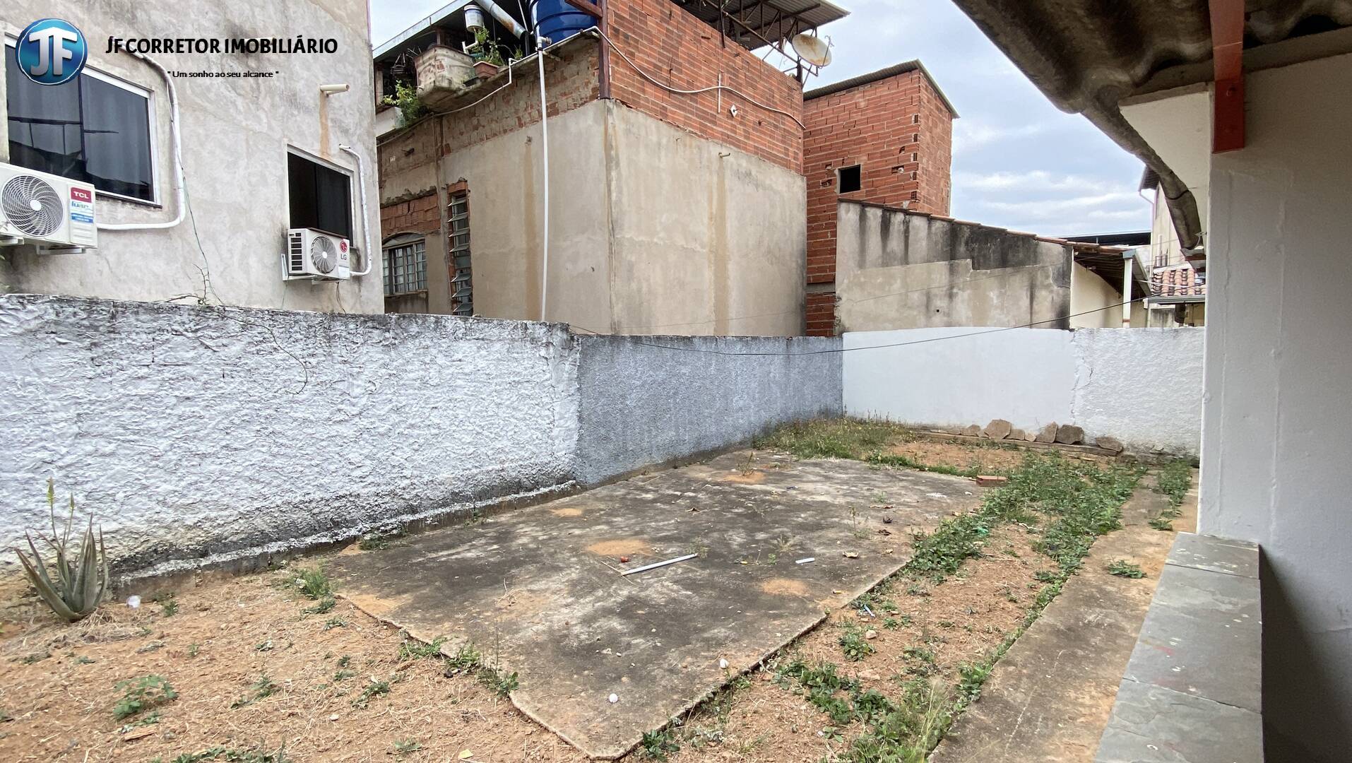 Casa à venda com 3 quartos, 341m² - Foto 5