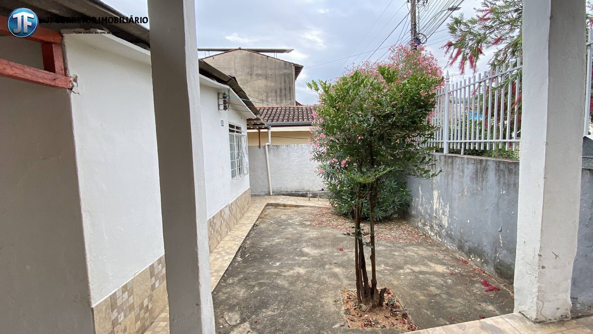 Casa à venda com 3 quartos, 341m² - Foto 7