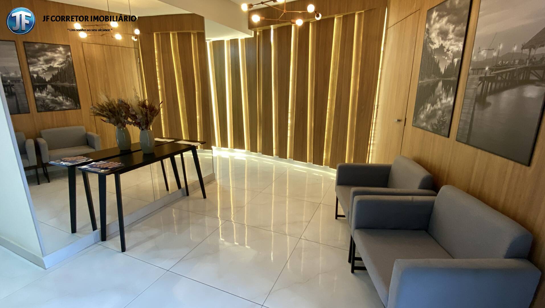 Apartamento à venda com 3 quartos, 96m² - Foto 2