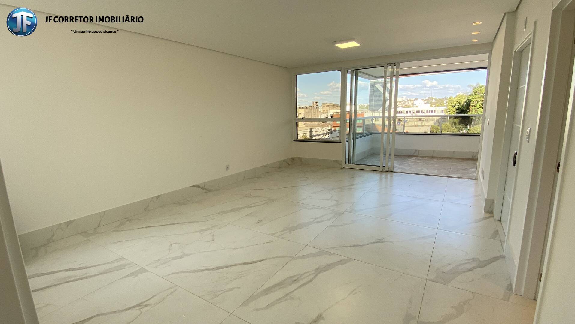 Apartamento à venda com 3 quartos, 150m² - Foto 7