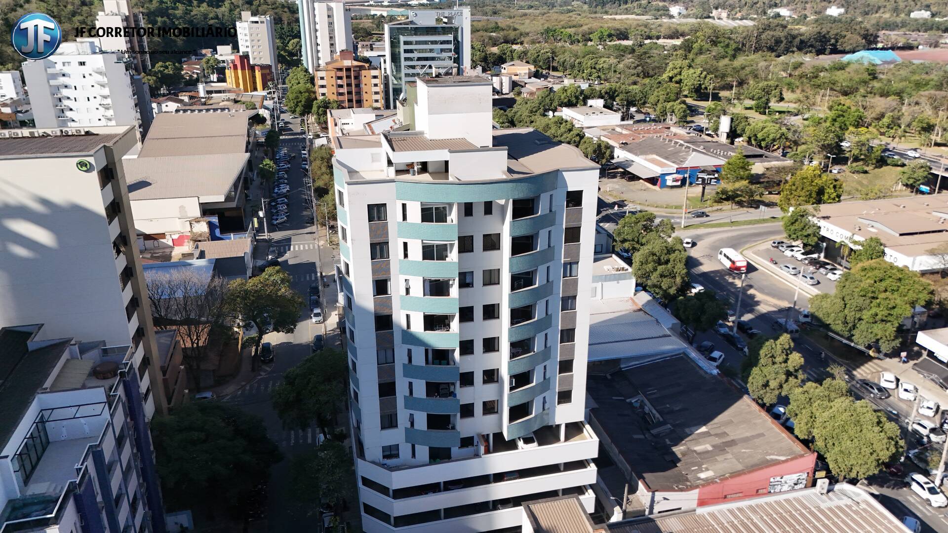 Apartamento à venda com 2 quartos, 73m² - Foto 1