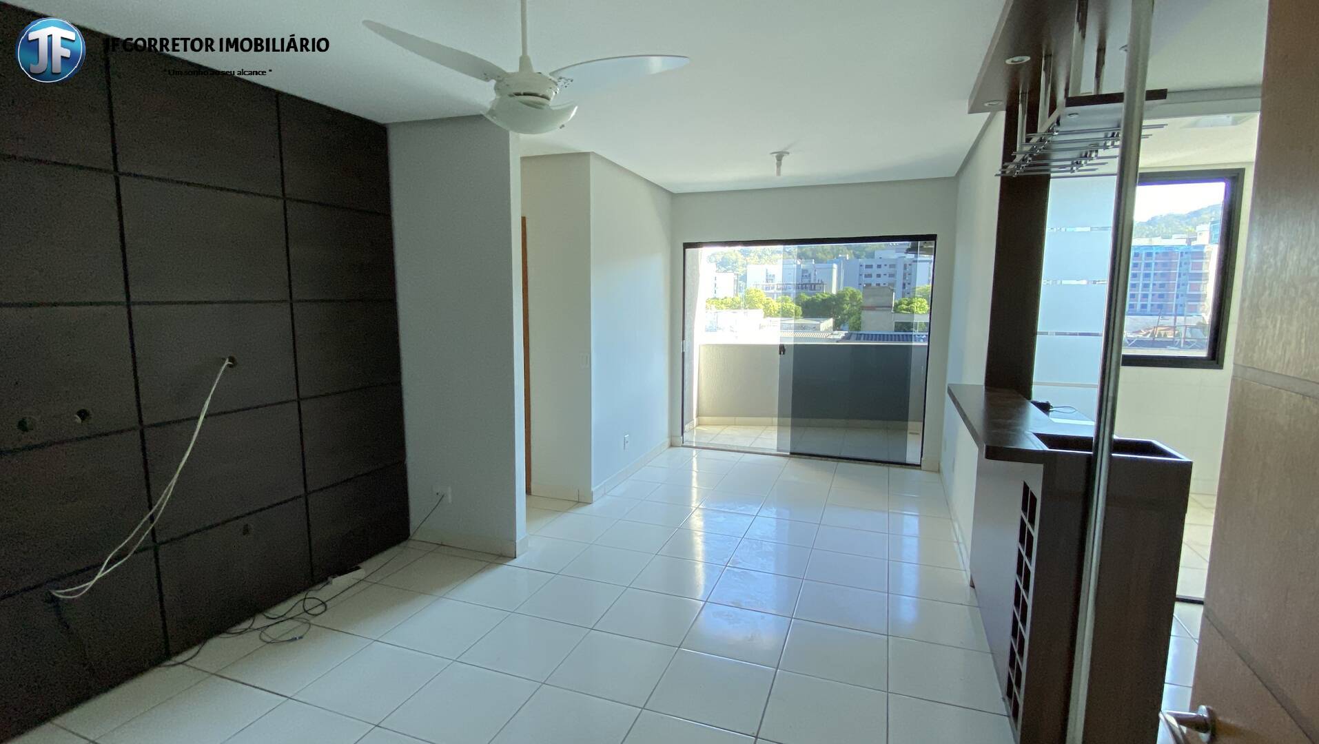 Apartamento à venda com 2 quartos, 73m² - Foto 4