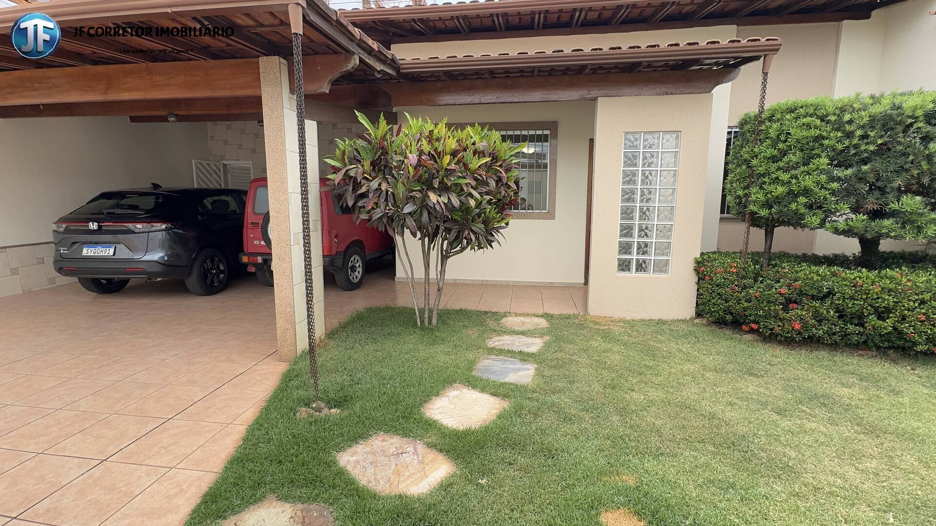 Casa, 3 quartos, 206 m² - Foto 1
