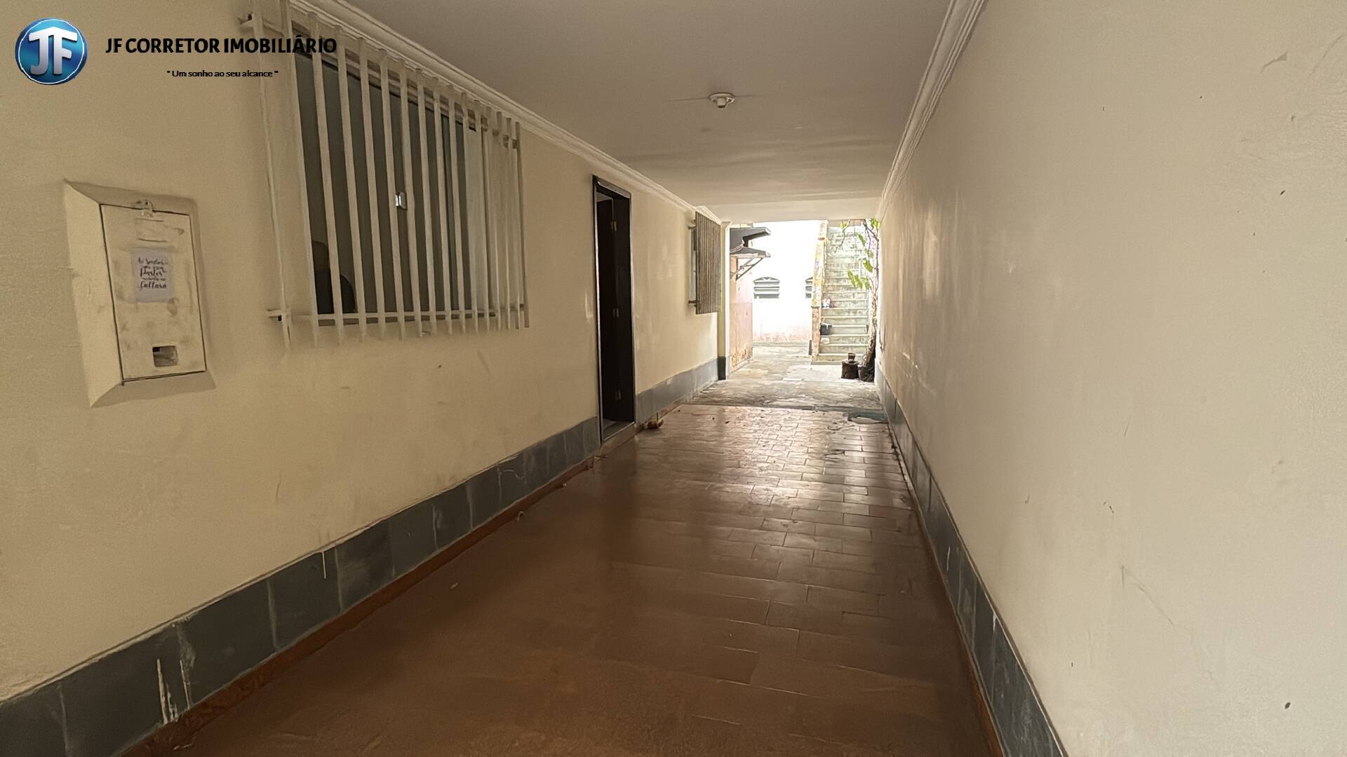 Casa à venda com 3 quartos, 324m² - Foto 3