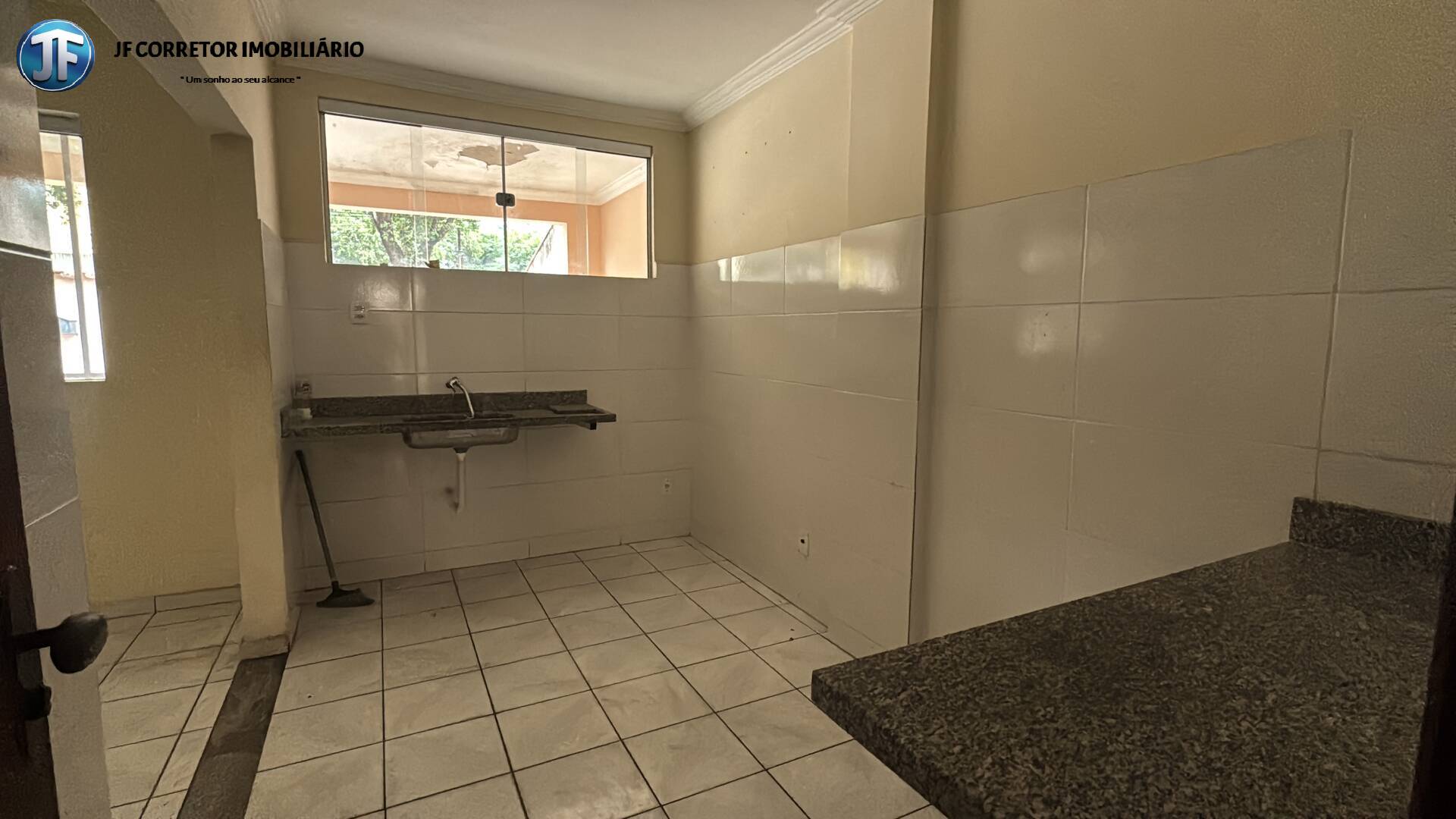 Casa à venda com 3 quartos, 324m² - Foto 9