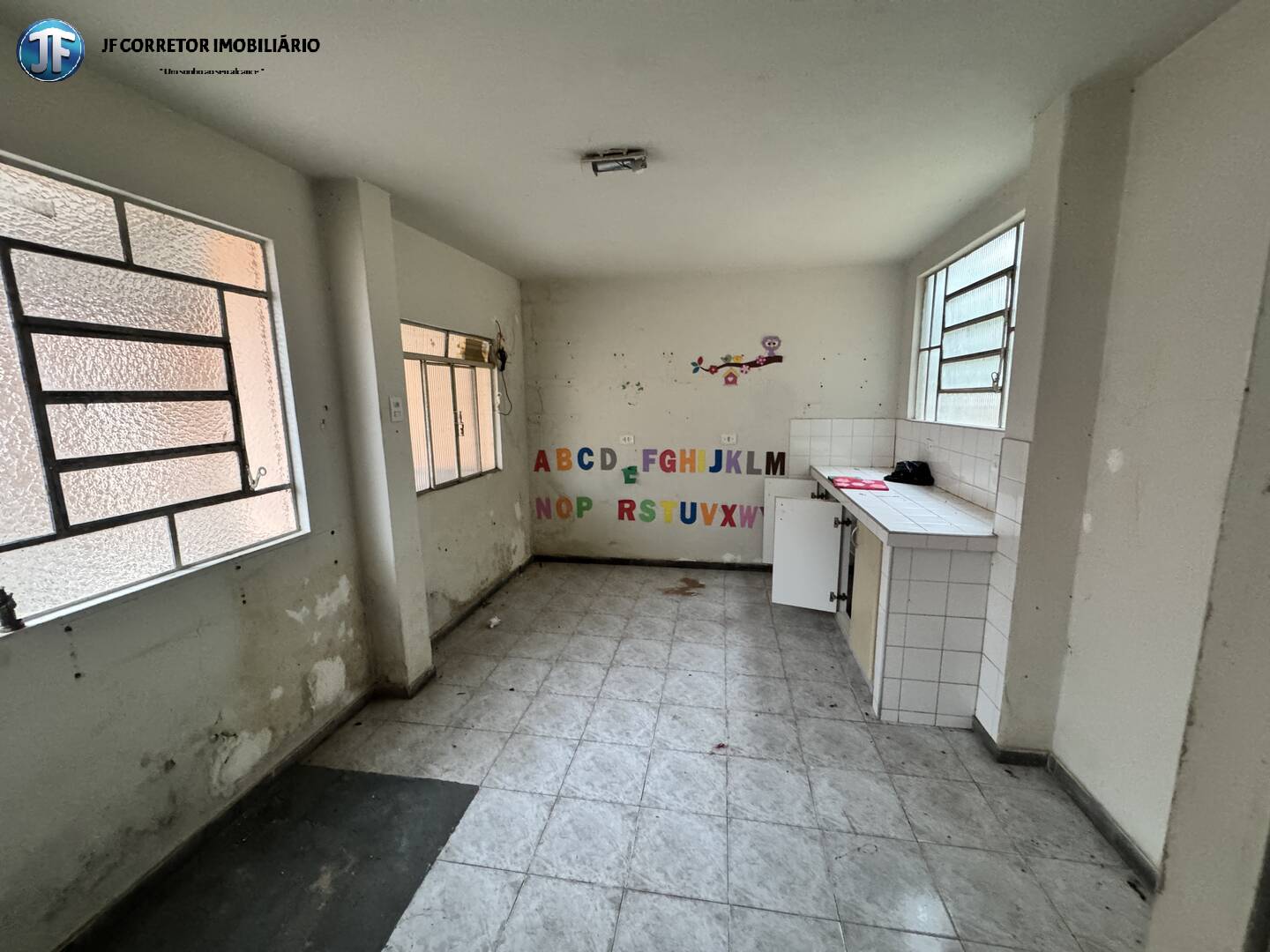 Casa à venda com 3 quartos, 324m² - Foto 13