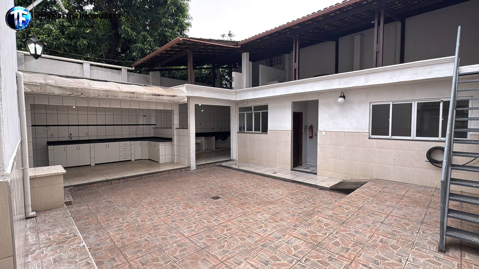 Casa, 5 quartos, 290 m² - Foto 9