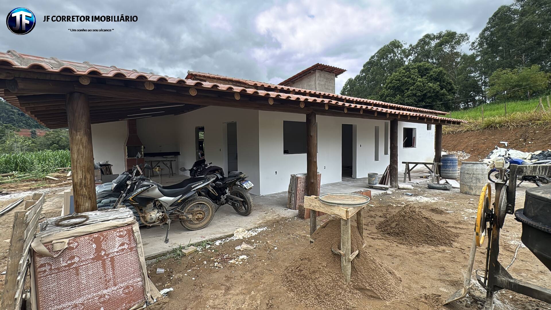 Sítio, 3 quartos, 1560 m² - Foto 1