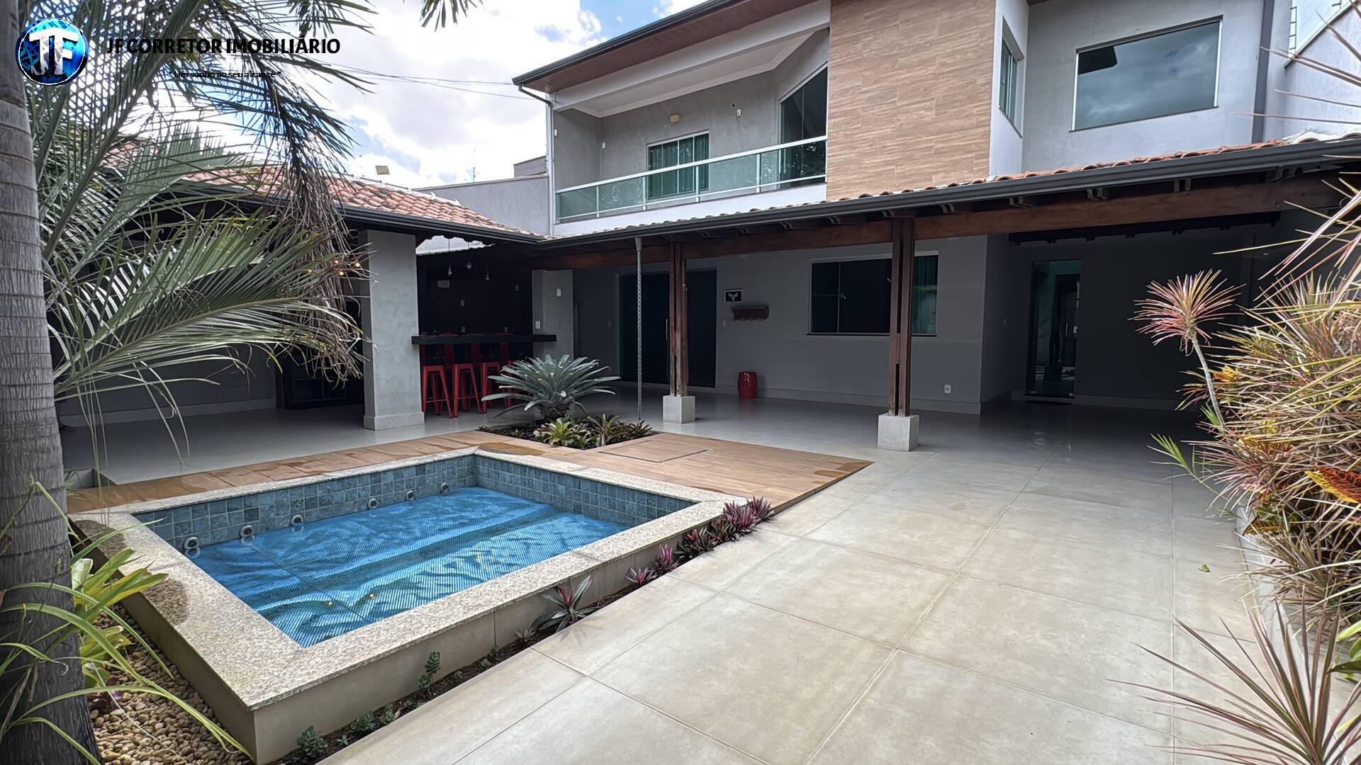 Casa, 5 quartos, 420 m² - Foto 1